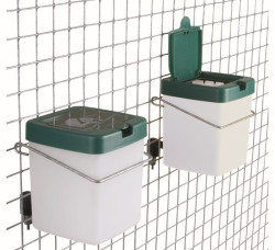 Nap�je�ka pro dr�be�, kr�l�ky niplov� 0,5 l